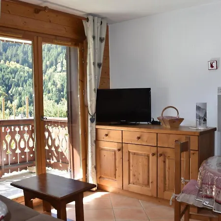 Apartment 3 Pieces Avec Terrasse, Parking Et Acces Pistes - - Fr-1-464-190