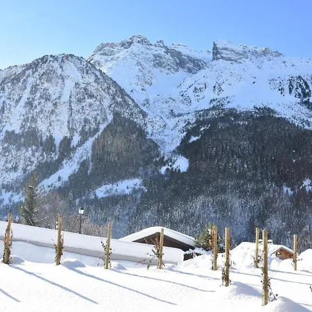 Apartment 3 Pieces Avec Terrasse, Parking Et Acces Pistes - - Fr-1-464-190